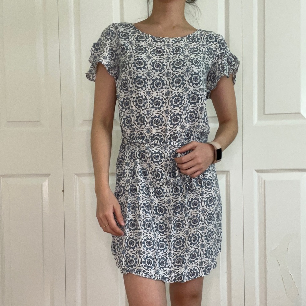 Blue print LOFT dress with tie waist